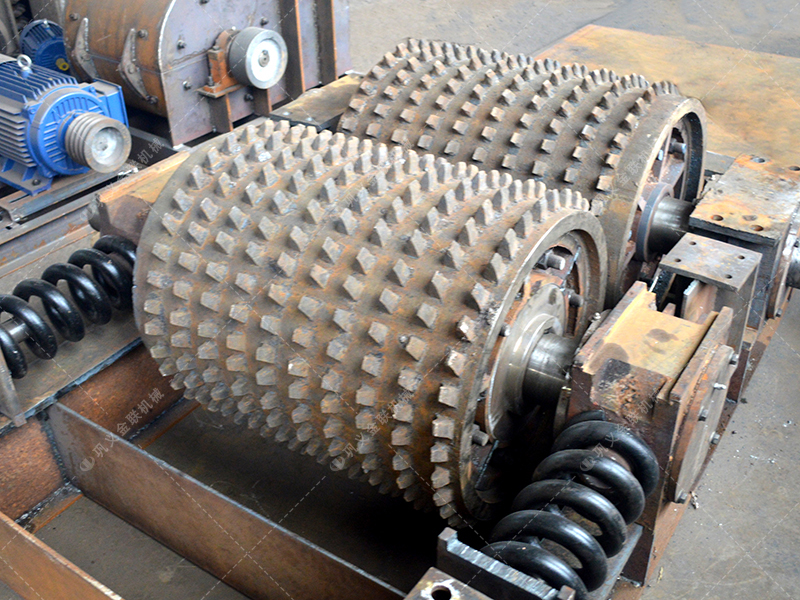 煤矸石破碎專家：狼牙破碎機(jī)在固廢處理中的有哪些獨(dú)特優(yōu)勢(shì)？